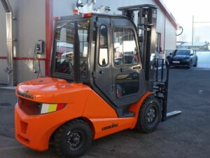 Grizzly LG35DT 3500kg Diesel Stapler Top 03