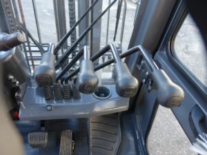 Grizzly LG35DT 3500kg Diesel Stapler Top 08