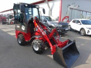 Grizzly 807 Elektro Hoflader Allrad 01