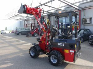 Grizzly 807 Elektro Hoflader Allrad 04
