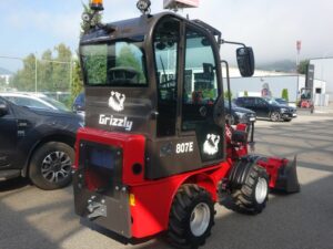 Grizzly 807 Elektro Hoflader Allrad 06