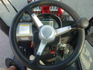 Grizzly 807 Elektro Hoflader Allrad 10