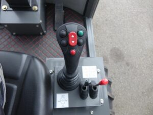 Grizzly 810 Elektro Allrad Offene Kabine 12