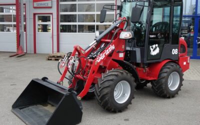 Grizzly Grizzly 08 4WD Hoflader! 2Jahre mobile Garantie!