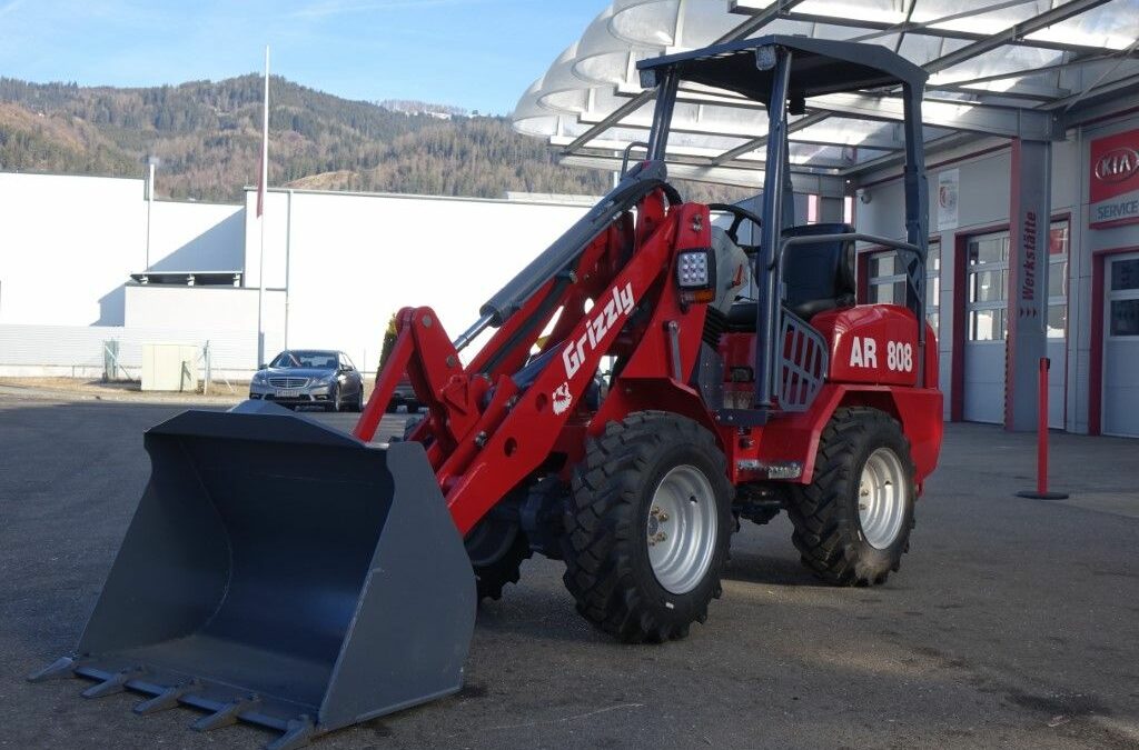 Grizzly 808 Hoflader! Allrad + 2 Jahre mobile Garantie!