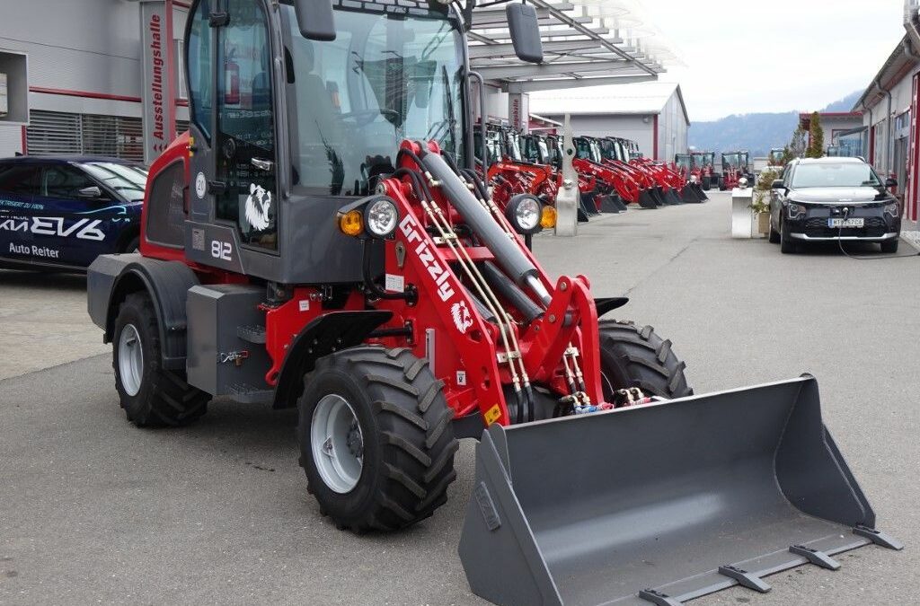 Grizzly 812 Hoflader 4WD Mit 2 Jahren mobile Garantie!