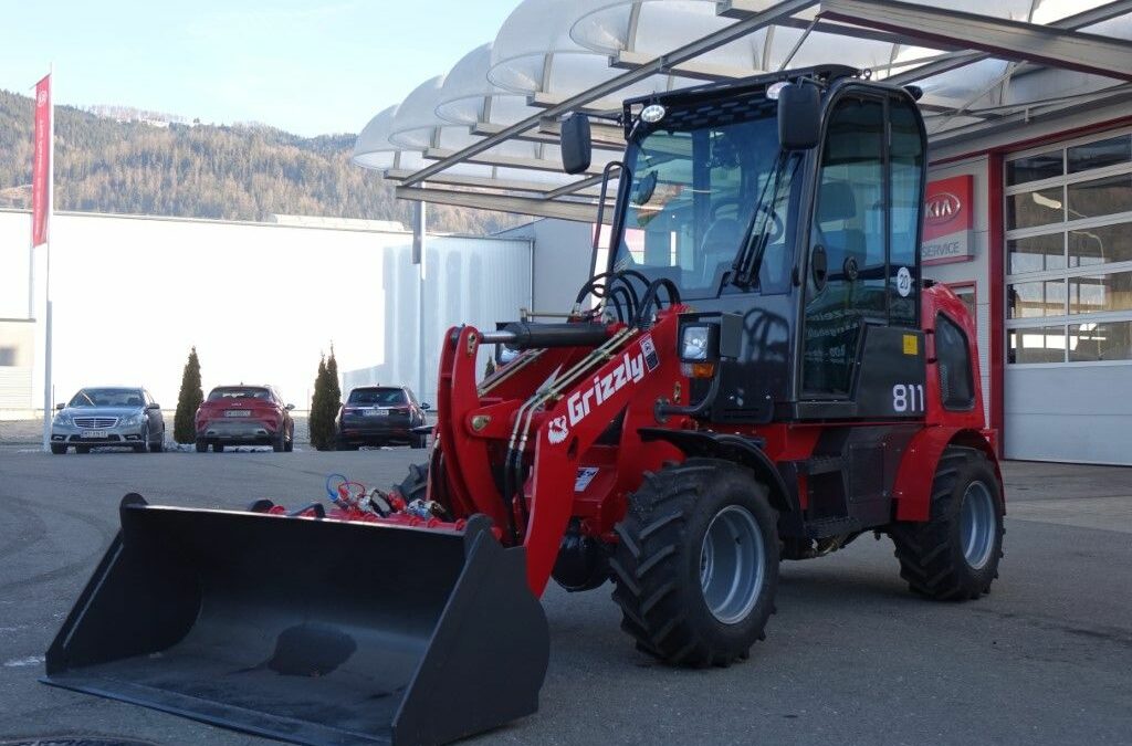 Grizzly 811 HOFLADER 4WD inkl.2 Jahre mobile Garantie