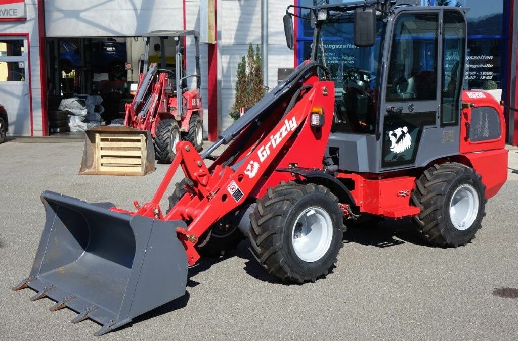 Grizzly HQ280 Hoflader 4WD mit 2Jahre mob. Garantie